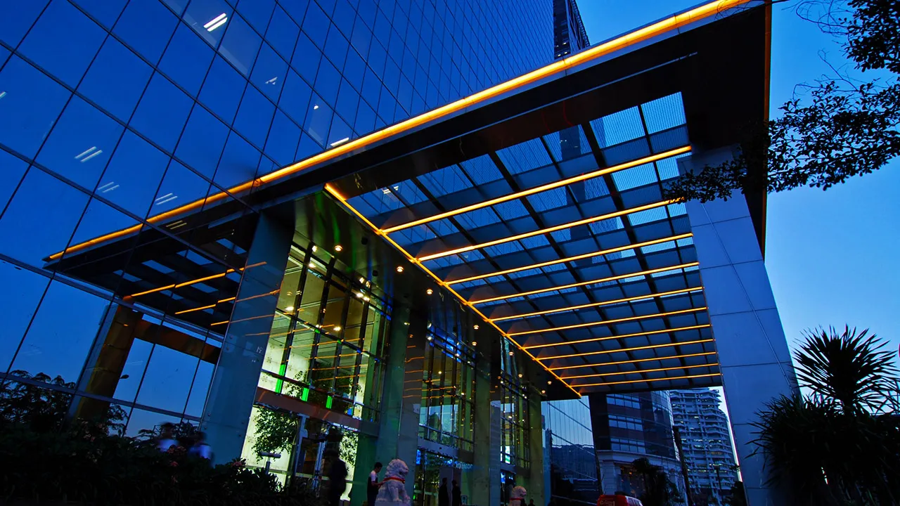 Lobby Menara Standard Chartered Indonesia