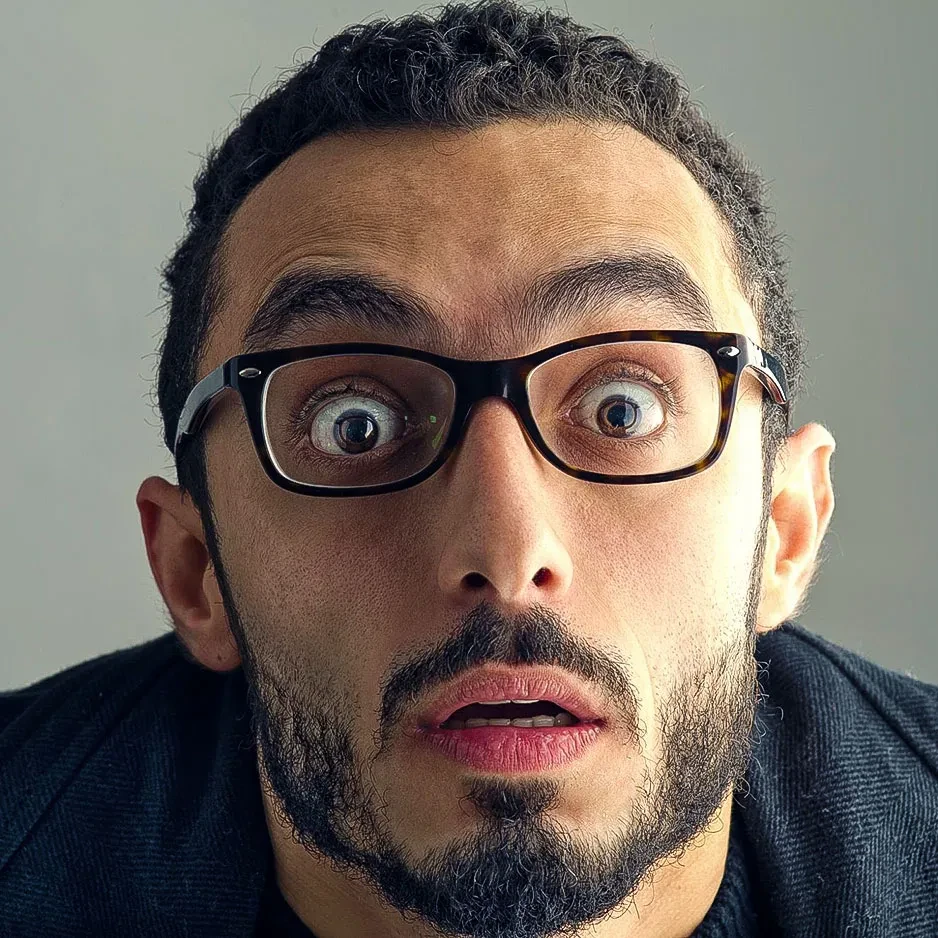 Ilustrasi Pria Terkejut