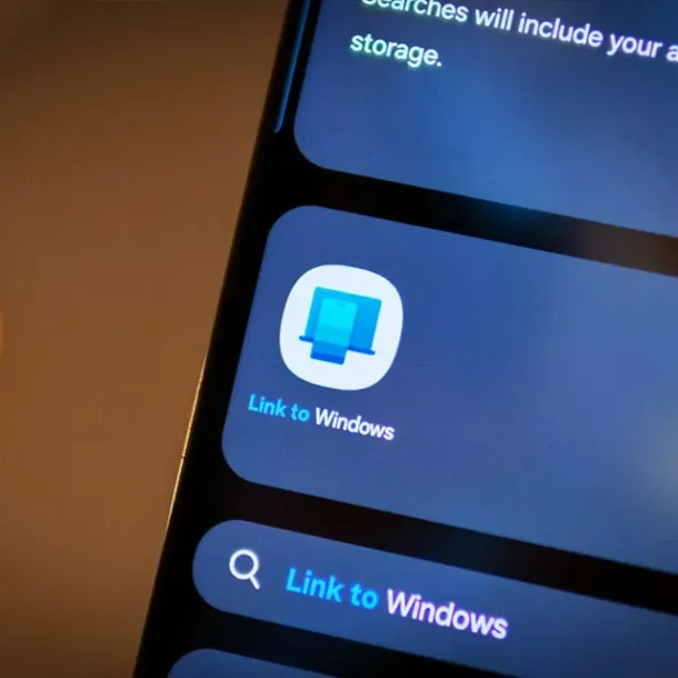 Ilustrasi Phone Link Windows 10